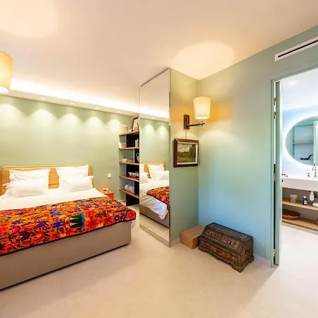 Appartement Sublime Rez De Jardin Rénové Proche Croisette Cannes